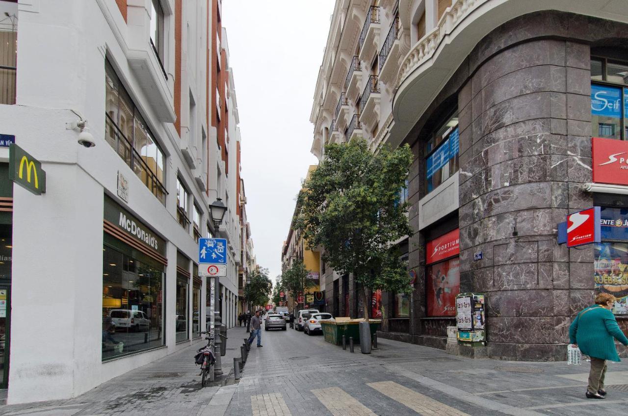 Hellenhost - Gran Via Apartment Madrid Exterior photo