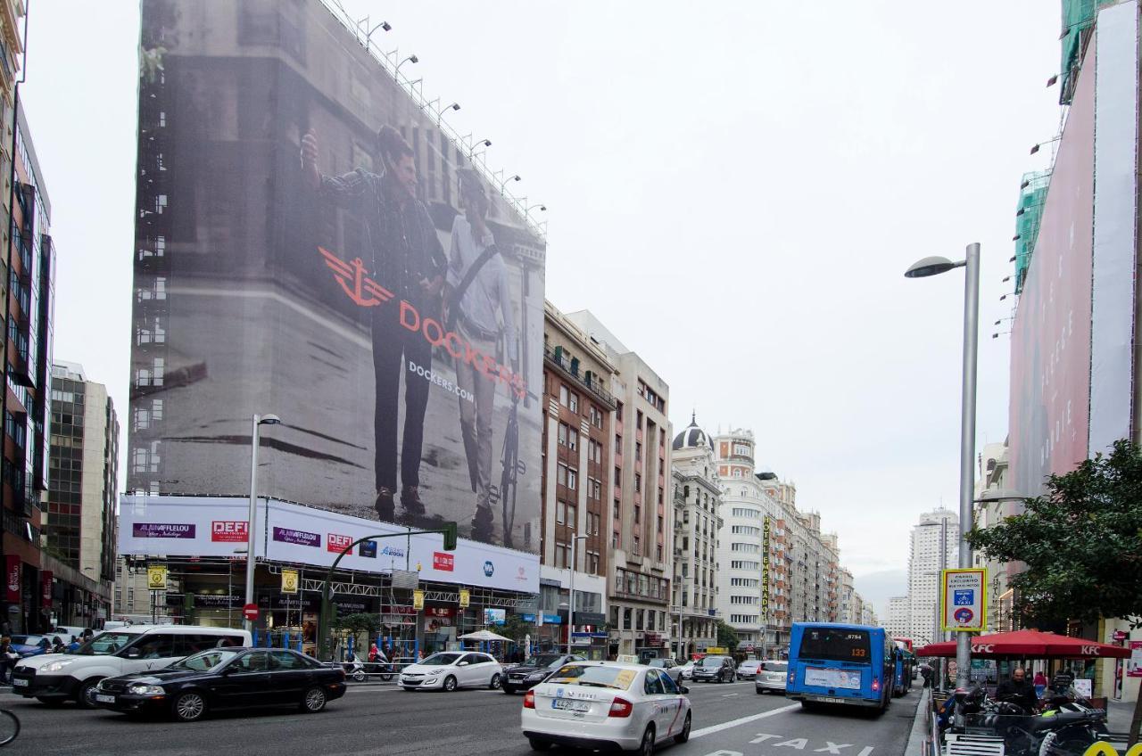 Hellenhost - Gran Via Apartment Madrid Exterior photo